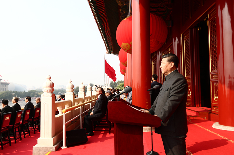 10月1日上午，慶祝中華人民共和國(guó)成立70周年大會(huì)在北京天安門廣場(chǎng)隆重舉行。中共中央總書記、國(guó)家主席、中央軍委主席習(xí)近平發(fā)表重要講話。