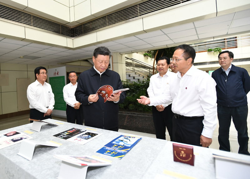 8月19日至22日，中共中央總書記、國家主席、中央軍委主席習近平在甘肅考察。這是21日下午，習近平在讀者出版集團有限公司考察。
